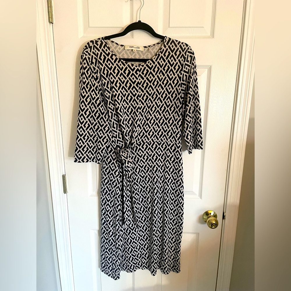 Diane Von Furstenberg Black and White Long Sleeve Dress